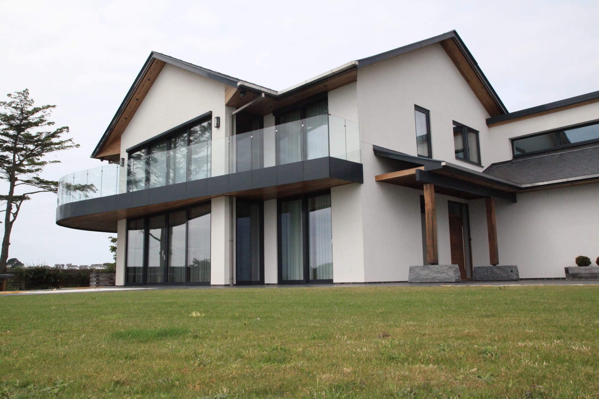 Pentraeth - exterior